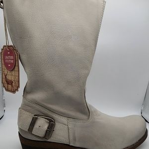 Mtng originals "Bill" Hielo (Ice) off white